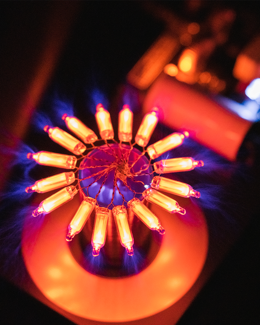 TESLA COIL 5 | Miniature version of the classic Spark Gap Tesla coil (Entry Level)